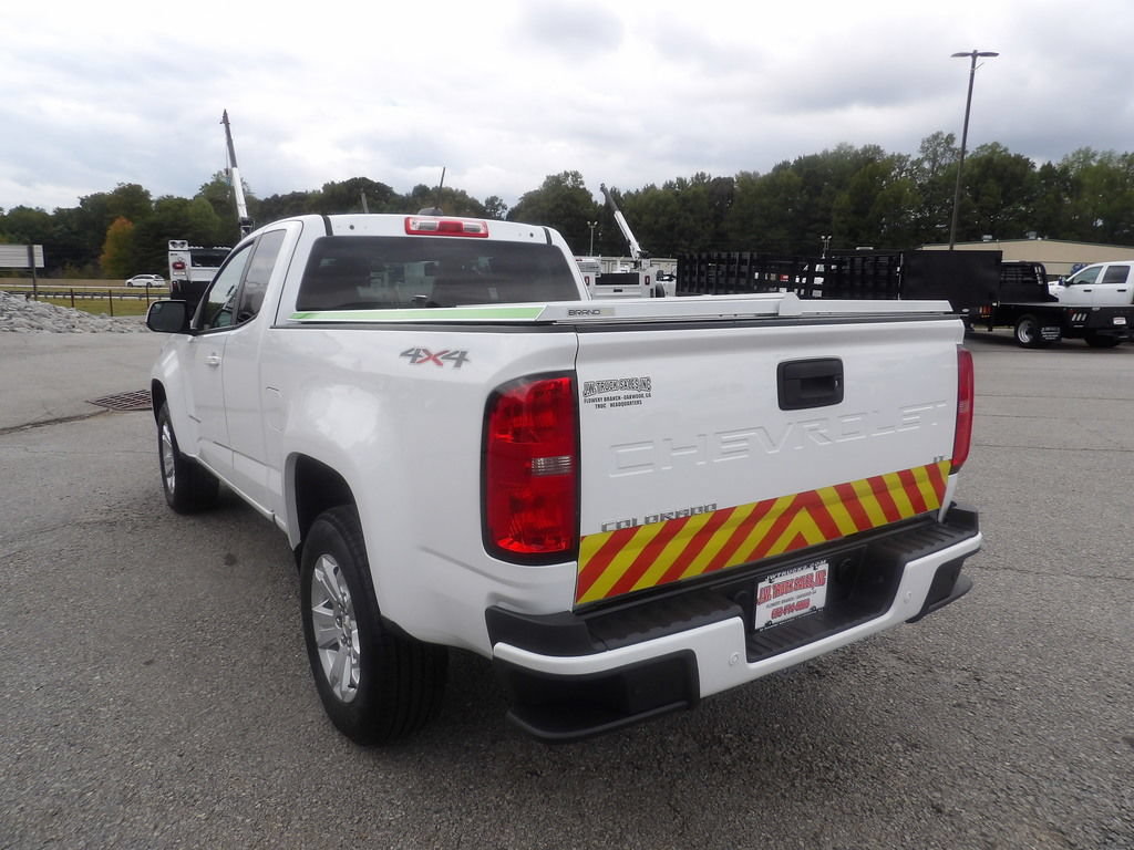 Used 2022 Chevrolet Colorado LT AWD/4WD image 5