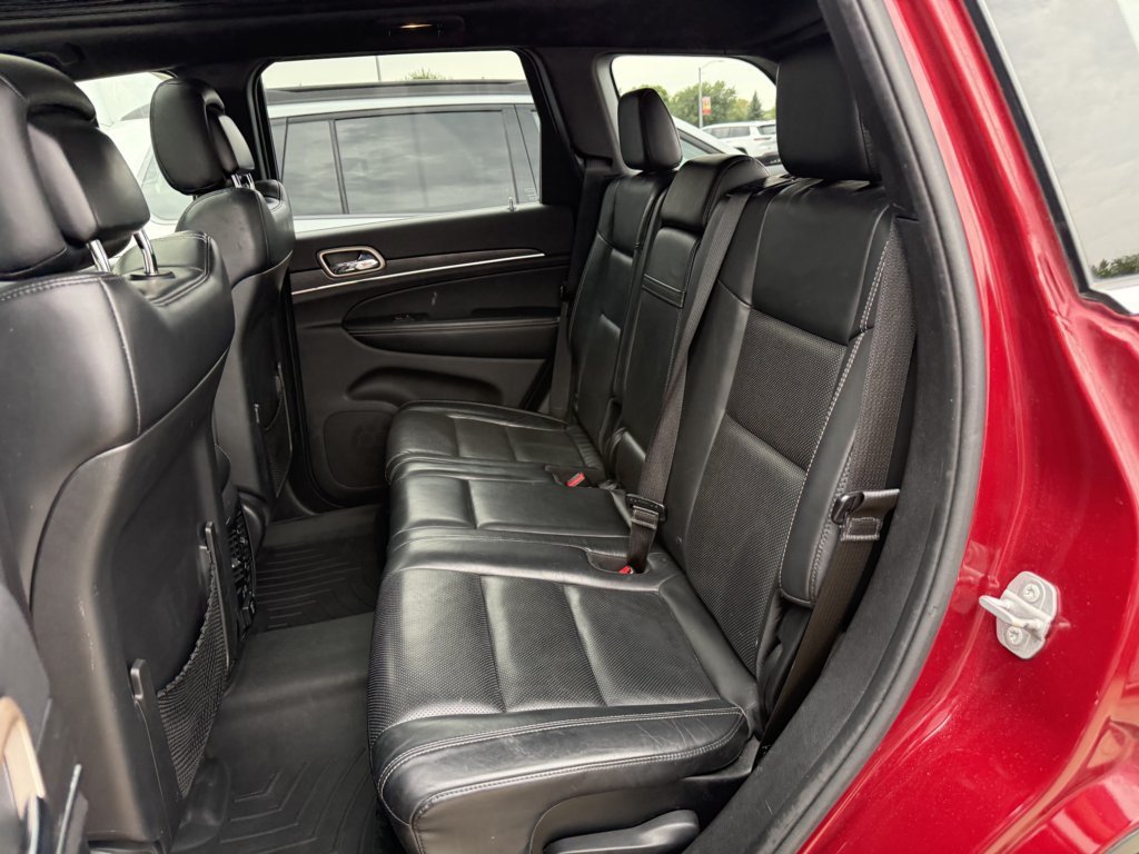 Used 2015 Jeep Grand Cherokee Limited w/ Luxury Group II AWD/4WD image 12