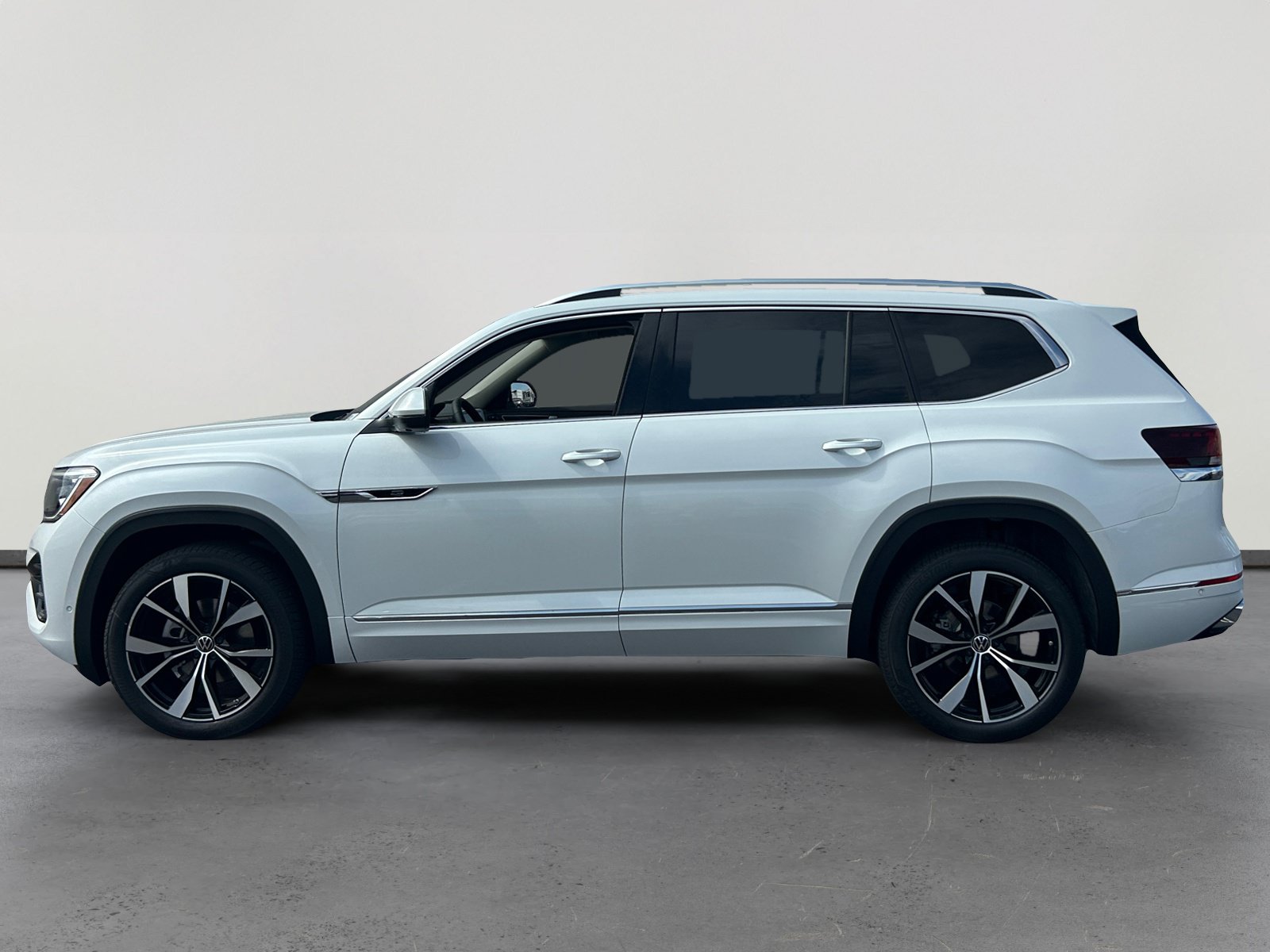 New 2026 Volkswagen Atlas SEL Premium R-Line AWD/4WD image 2