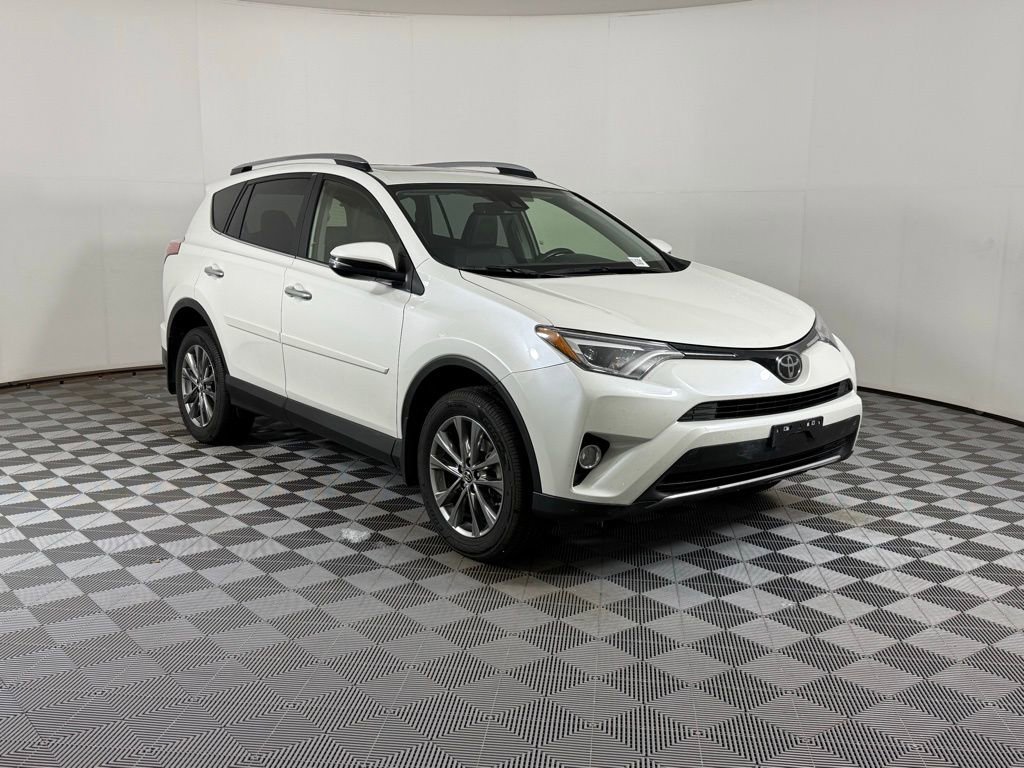 Used 2018 Toyota RAV4 Limited image 1