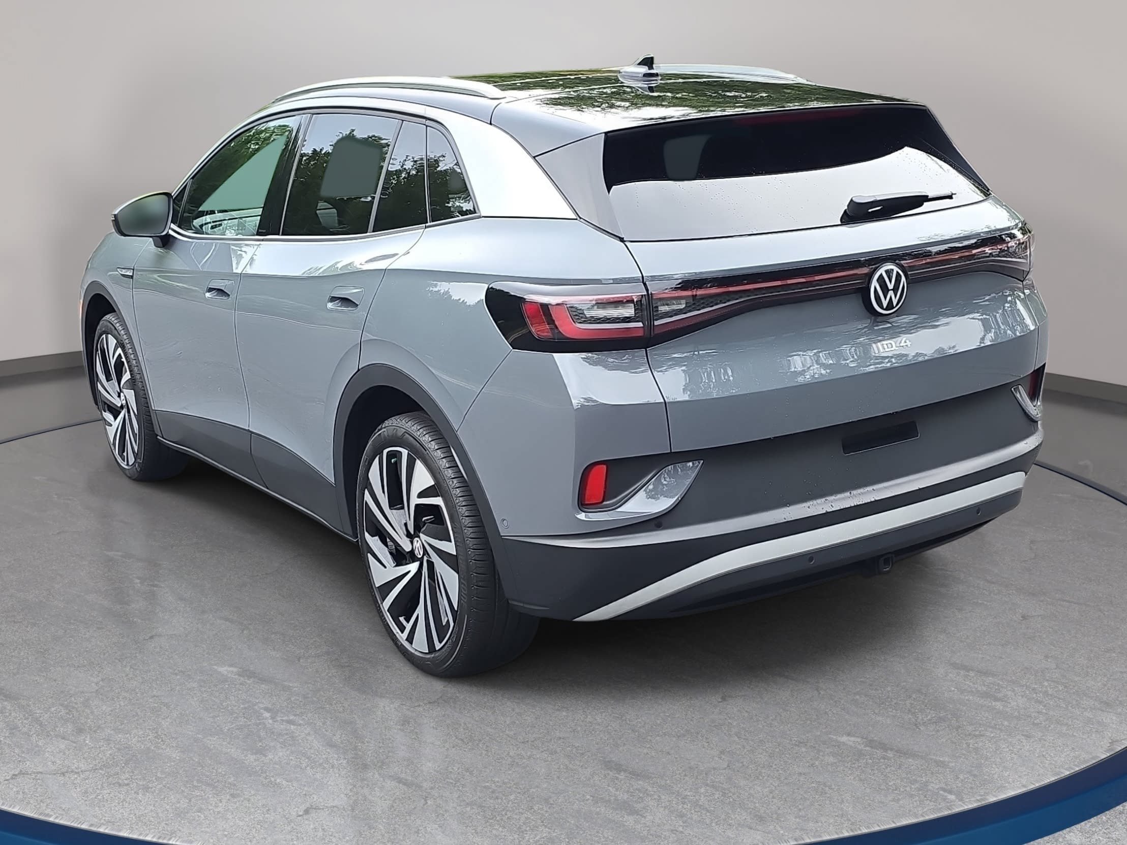 Certified 2025 Volkswagen ID.4 Pro S Plus AWD/4WD image 7