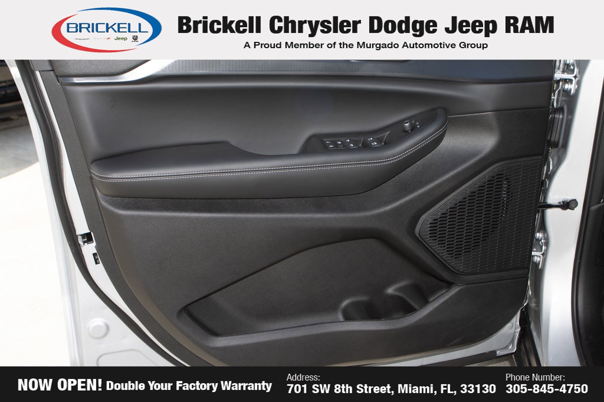 New 2025 Jeep Grand Cherokee Laredo w/ Luxury Tech Group I image 7