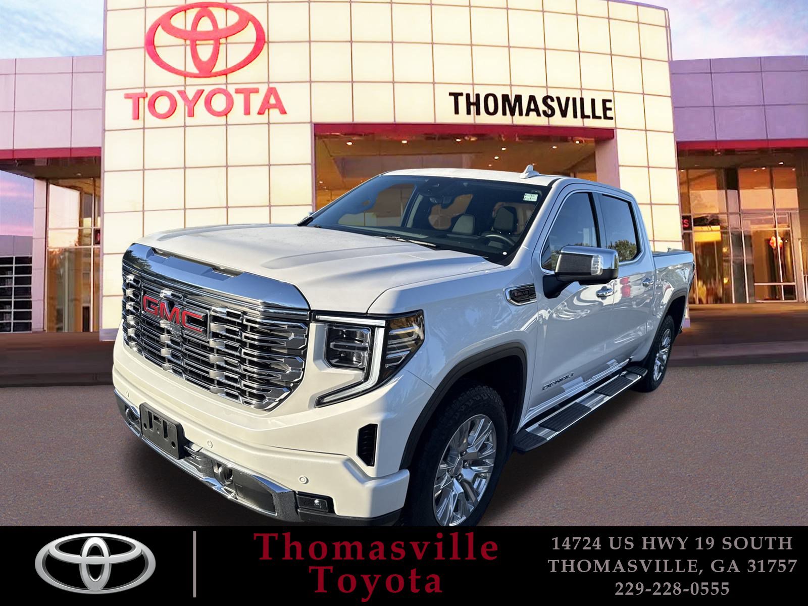 Used 2024 GMC Sierra 1500 Denali w/ Technology Package image 1
