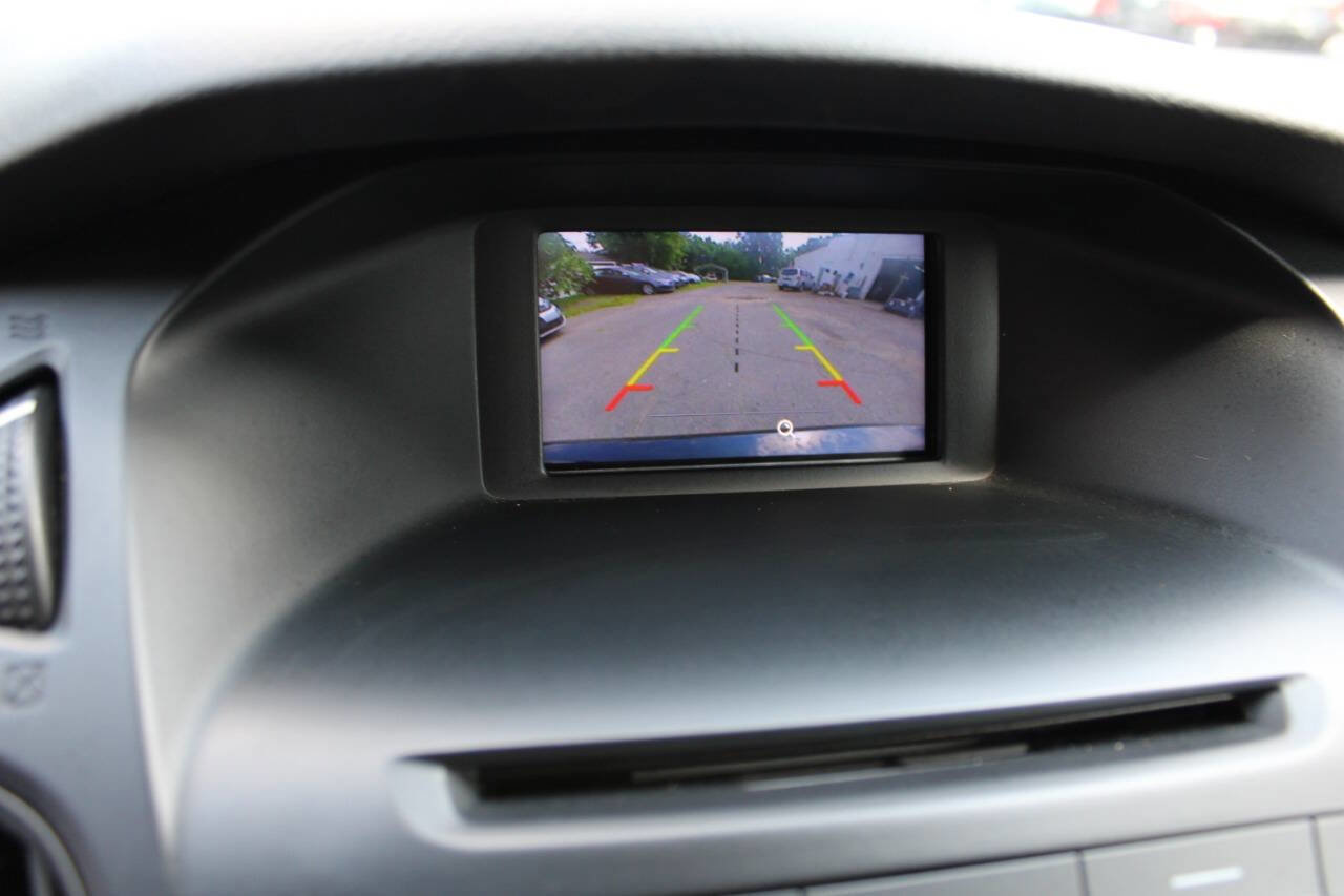 Used 2016 Ford Focus SE image 19