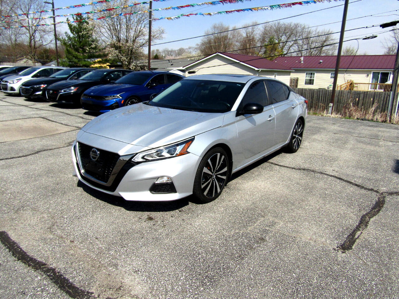 Used 2021 Nissan Altima 2.5 SR w/ SR Premium Package image 3