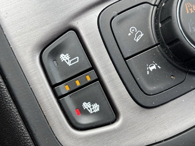 Used 2024 GMC Terrain AT4 w/ Tech Package image 30