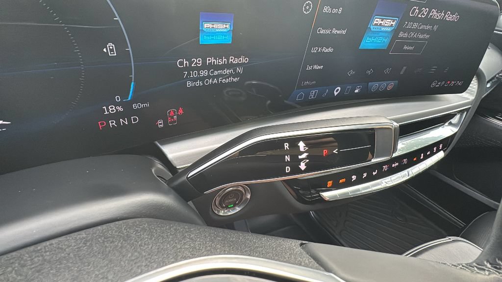 Used 2025 Cadillac Lyriq Luxury AWD/4WD image 19