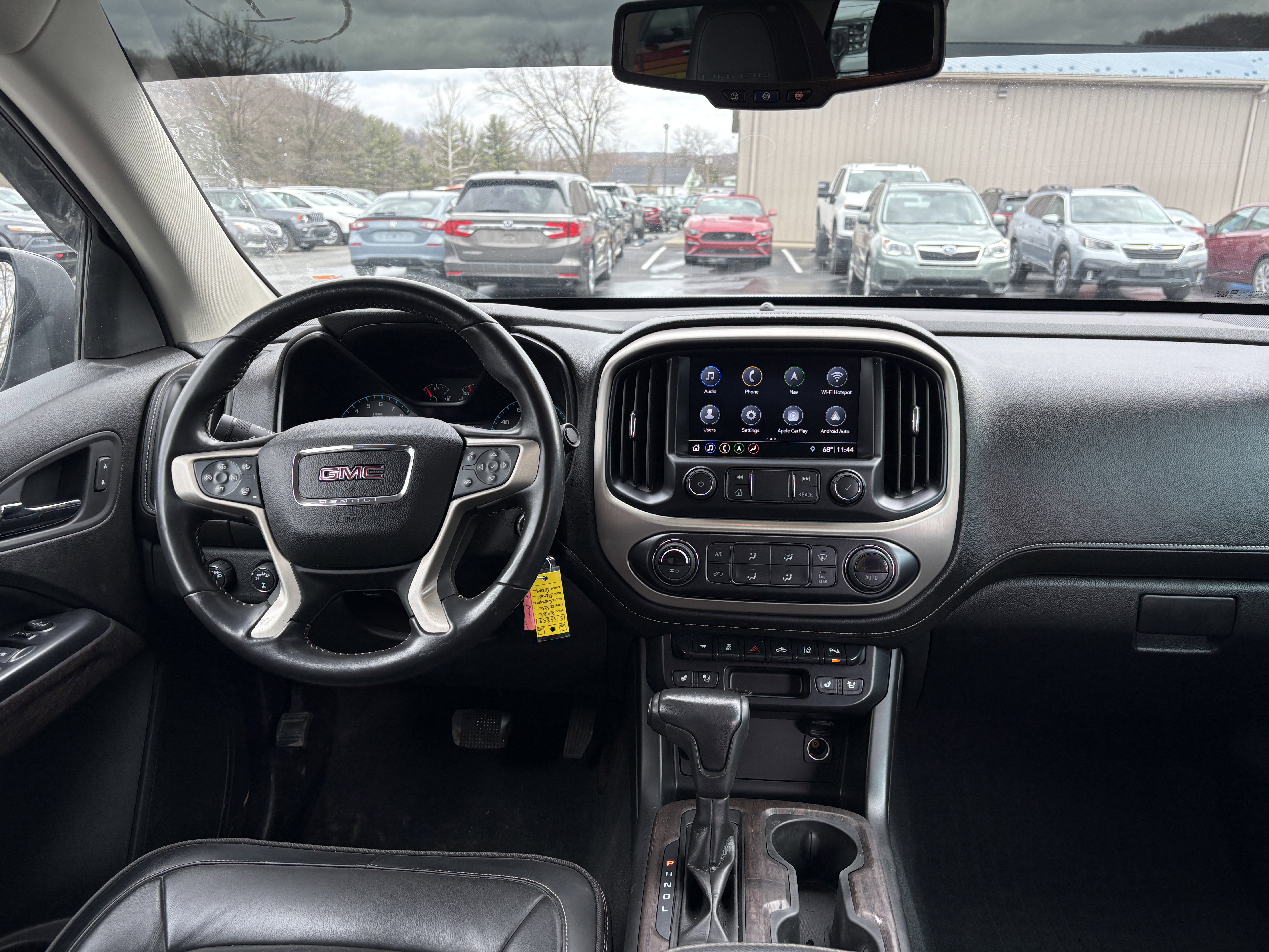 Used 2021 GMC Canyon Denali image 5