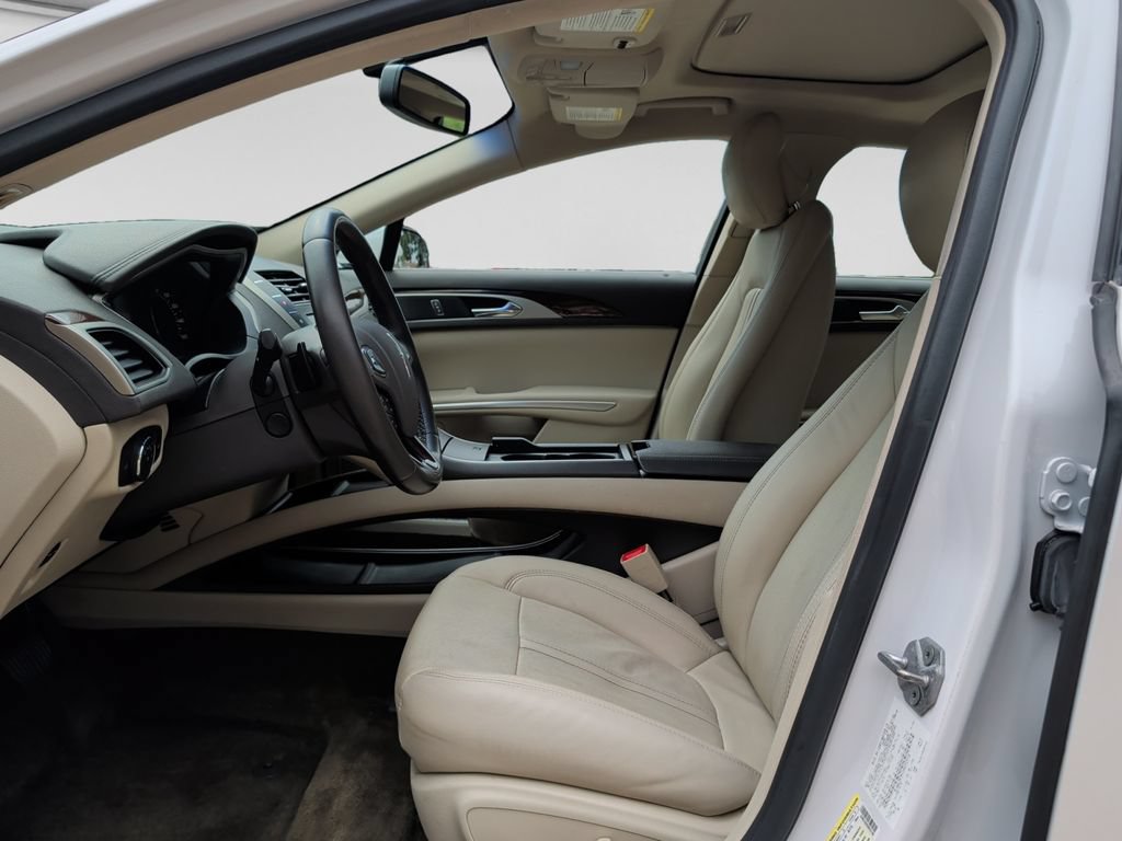 Used 2016 Lincoln MKZ w/ Equipment Group 300A Reserve FWD image 16