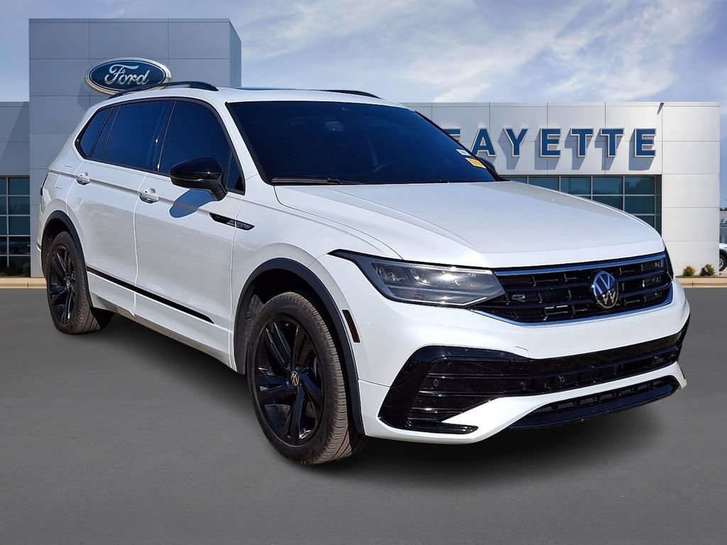 Used 2024 Volkswagen Tiguan SE R-Line