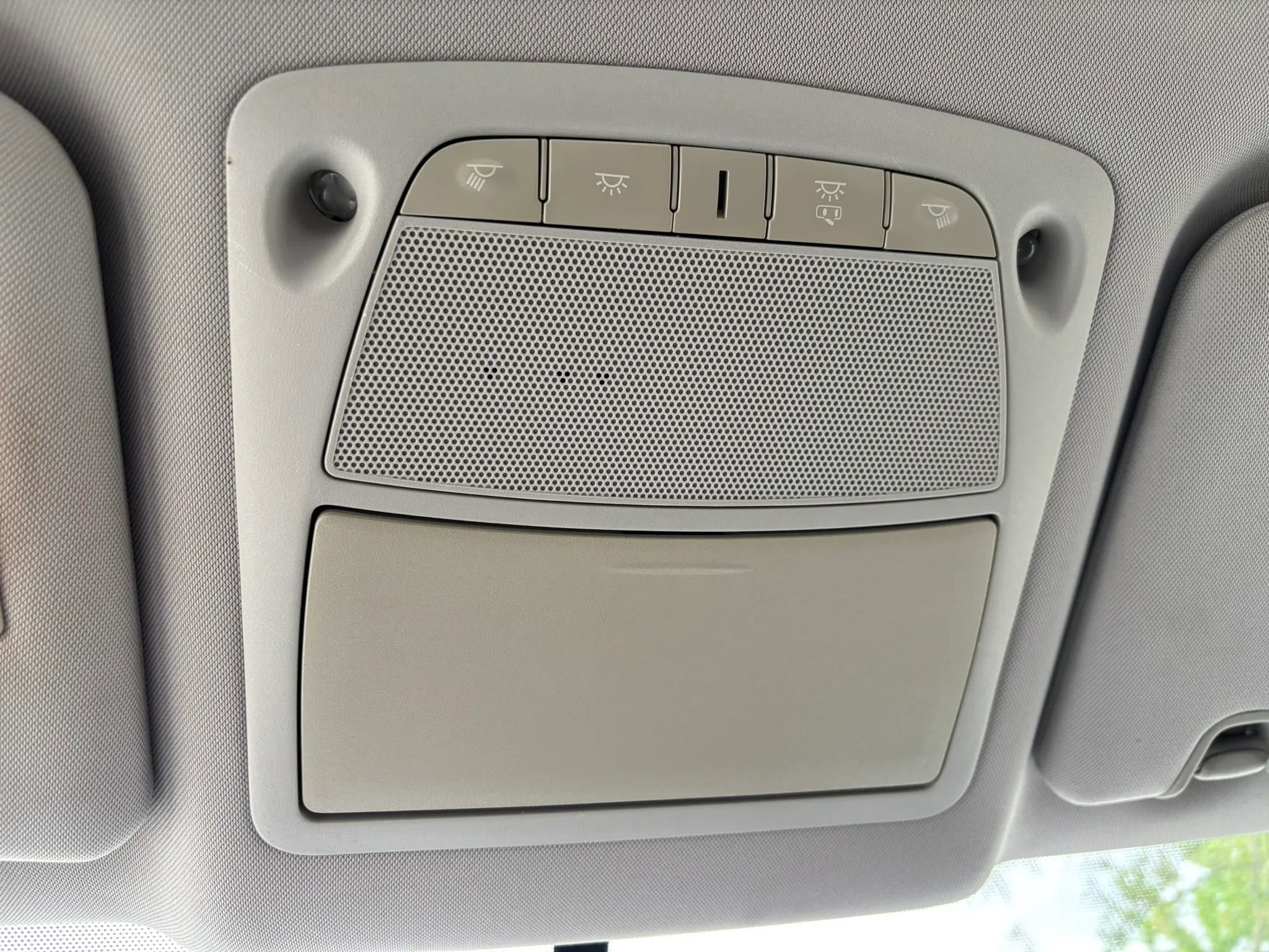 Used 2015 Nissan Rogue S image 25