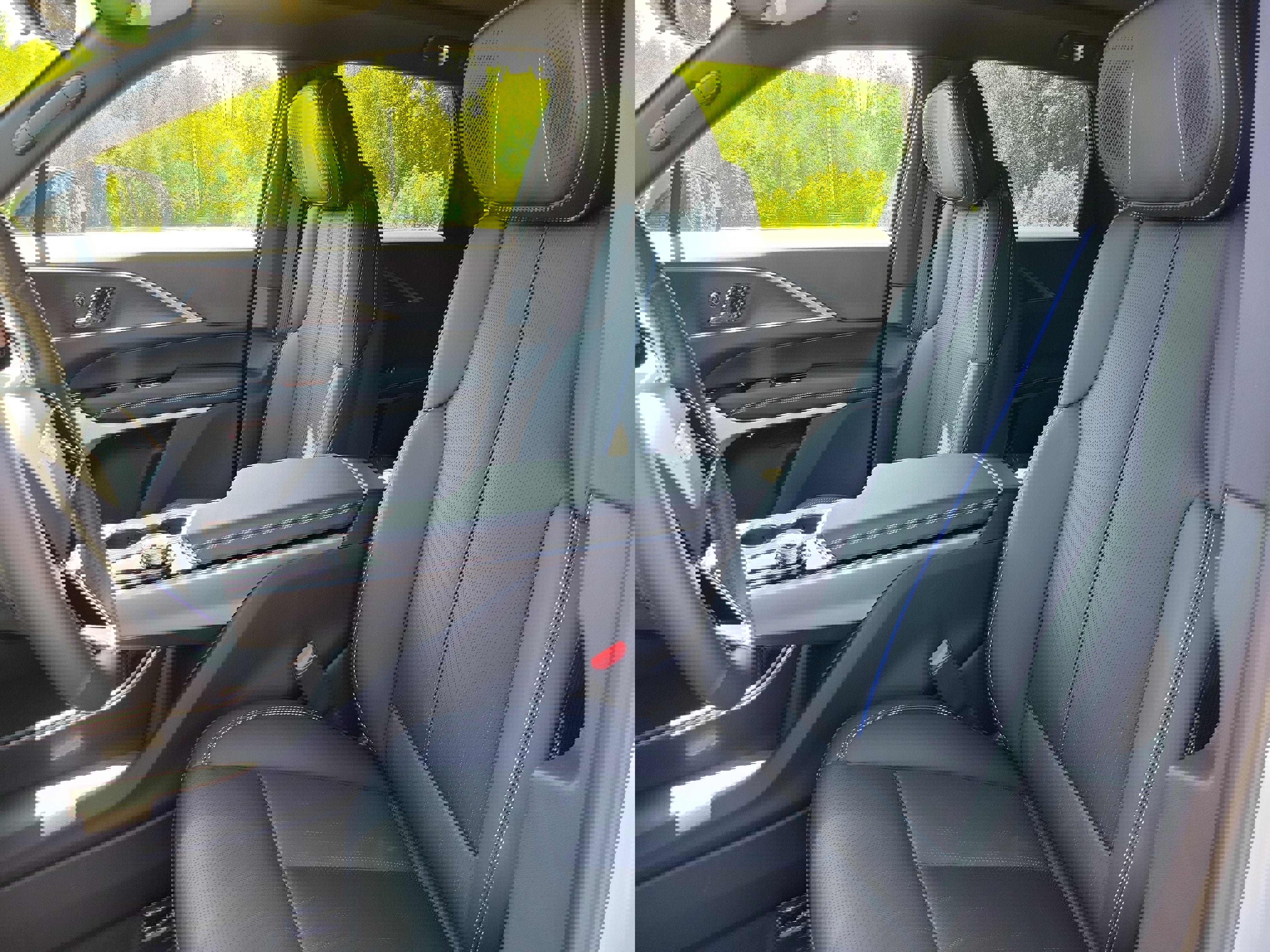 New 2025 Cadillac Lyriq Sport image 14