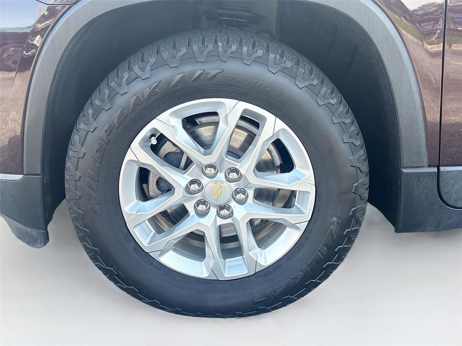 Used 2020 Chevrolet Traverse LT image 33