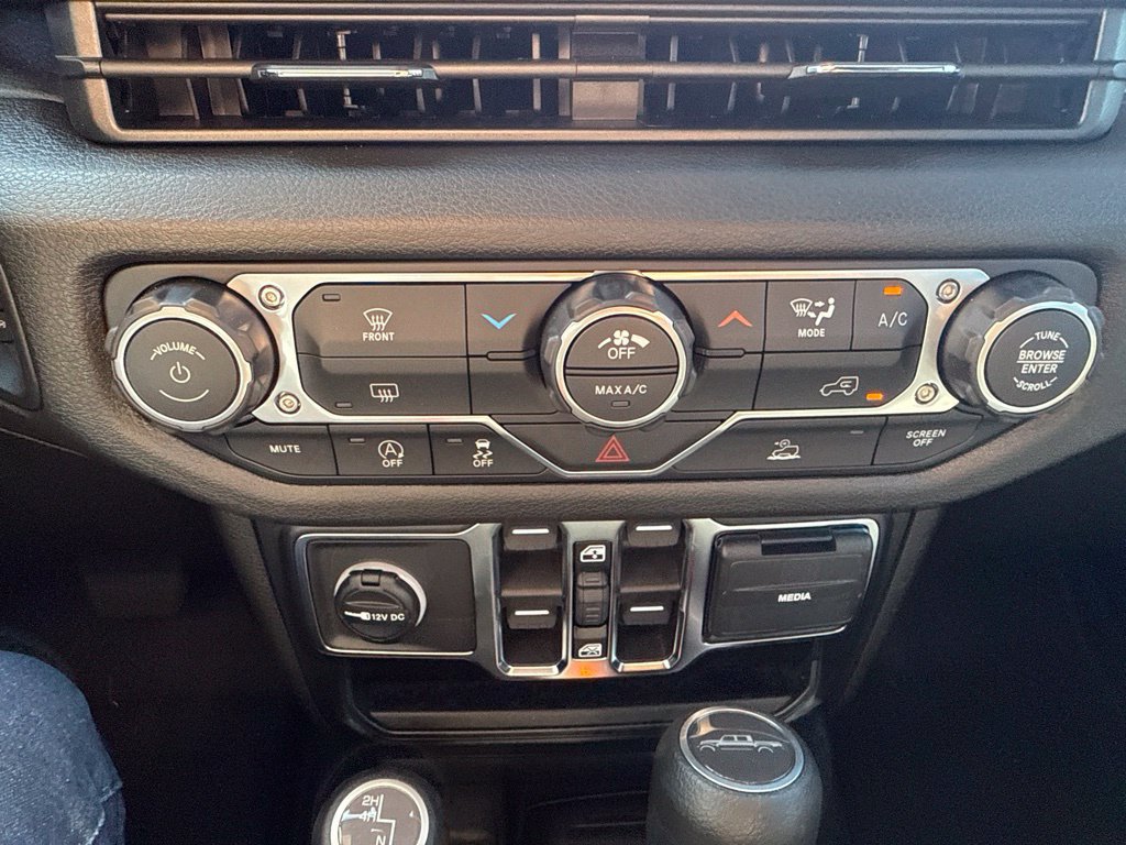 New 2026 Jeep Gladiator Sport w/ Dual Top Group AWD/4WD image 25