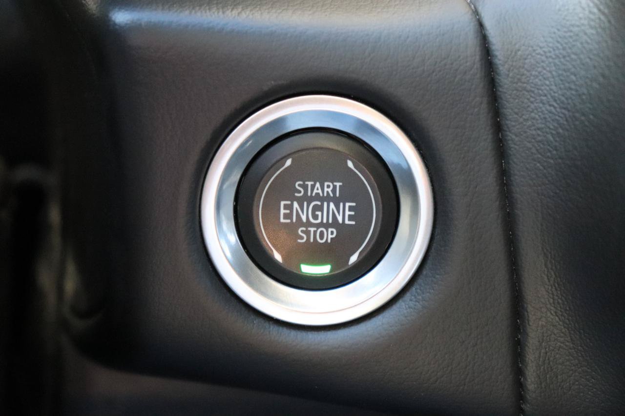 Used 2023 Chevrolet Suburban LT AWD/4WD image 45