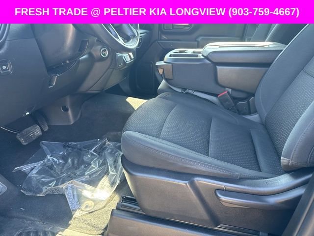 Used 2024 Chevrolet Silverado 2500 Custom image 15