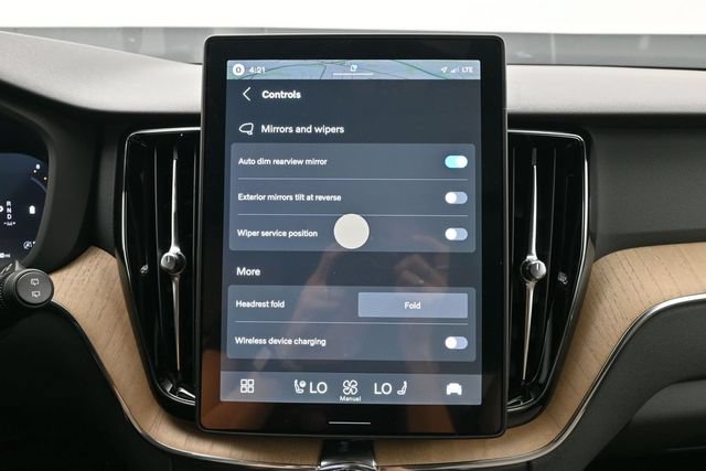 New 2026 Volvo XC60 B5 Plus w/ Protection Package Premier AWD/4WD image 20