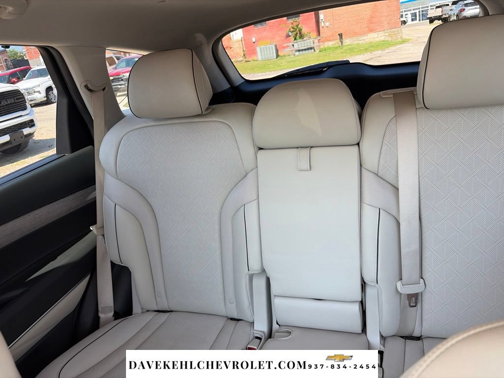 Used 2025 Genesis GV80 2.5T Prestige AWD/4WD image 24