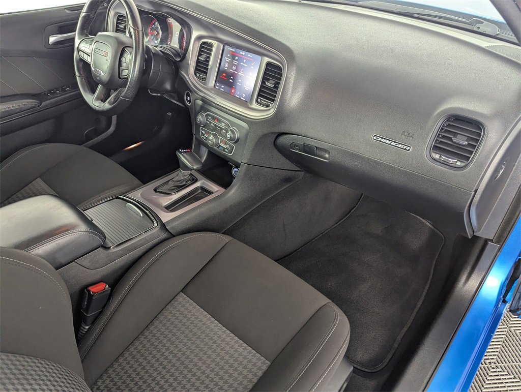 Used 2023 Dodge Charger R/T w/ Blacktop Package image 36