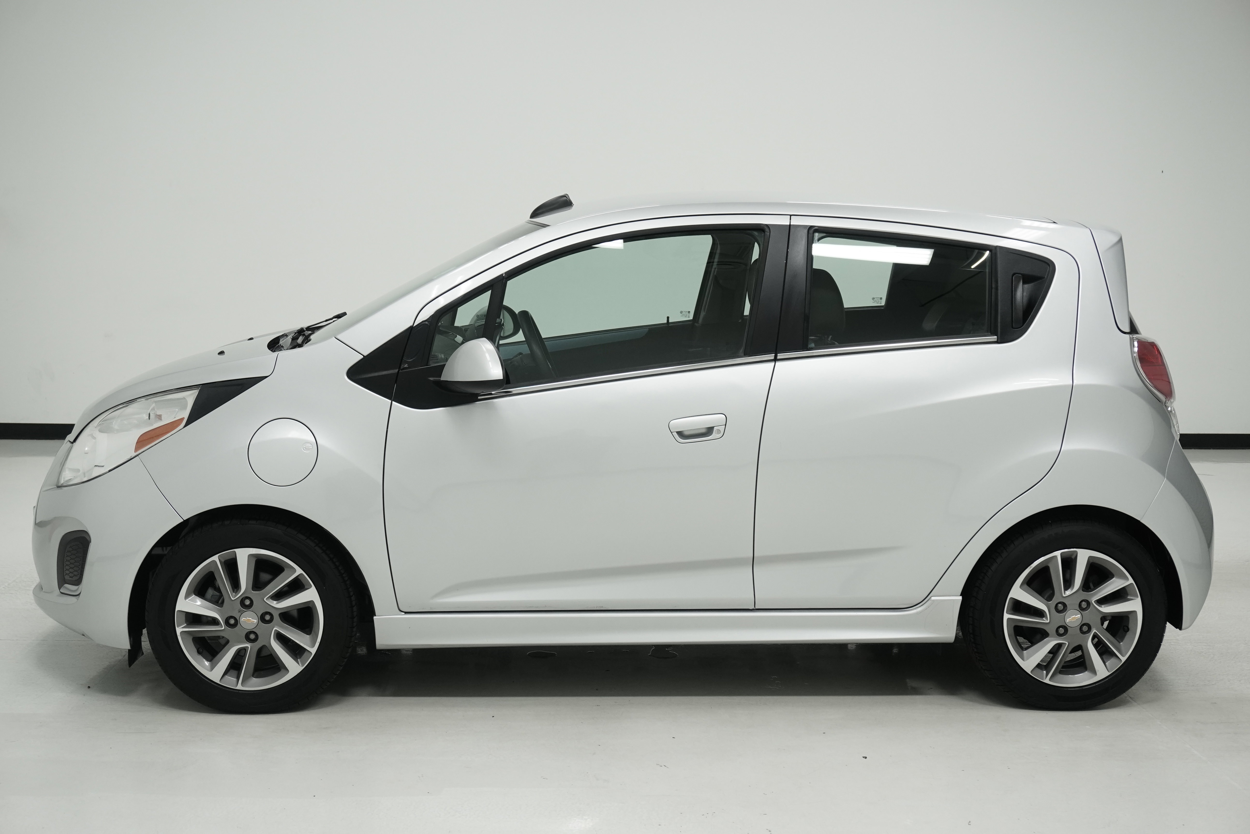 Used 2015 Chevrolet Spark LT image 7