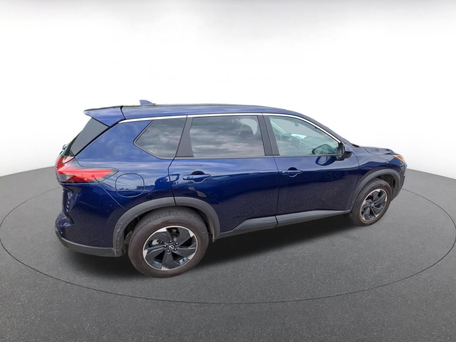 Used 2026 Nissan Rogue SV AWD/4WD image 8