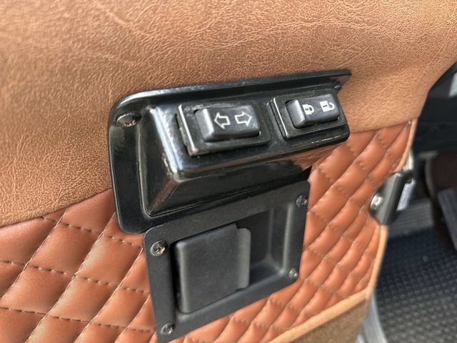 Used 2001 HUMMER H1 4-Door Open Top AWD/4WD image 22