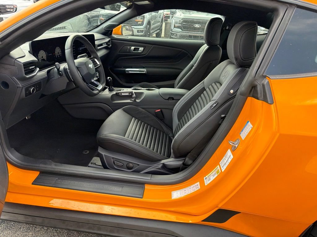 Used 2026 Ford Mustang GT Premium w/ GT Performance Package RWD image 12