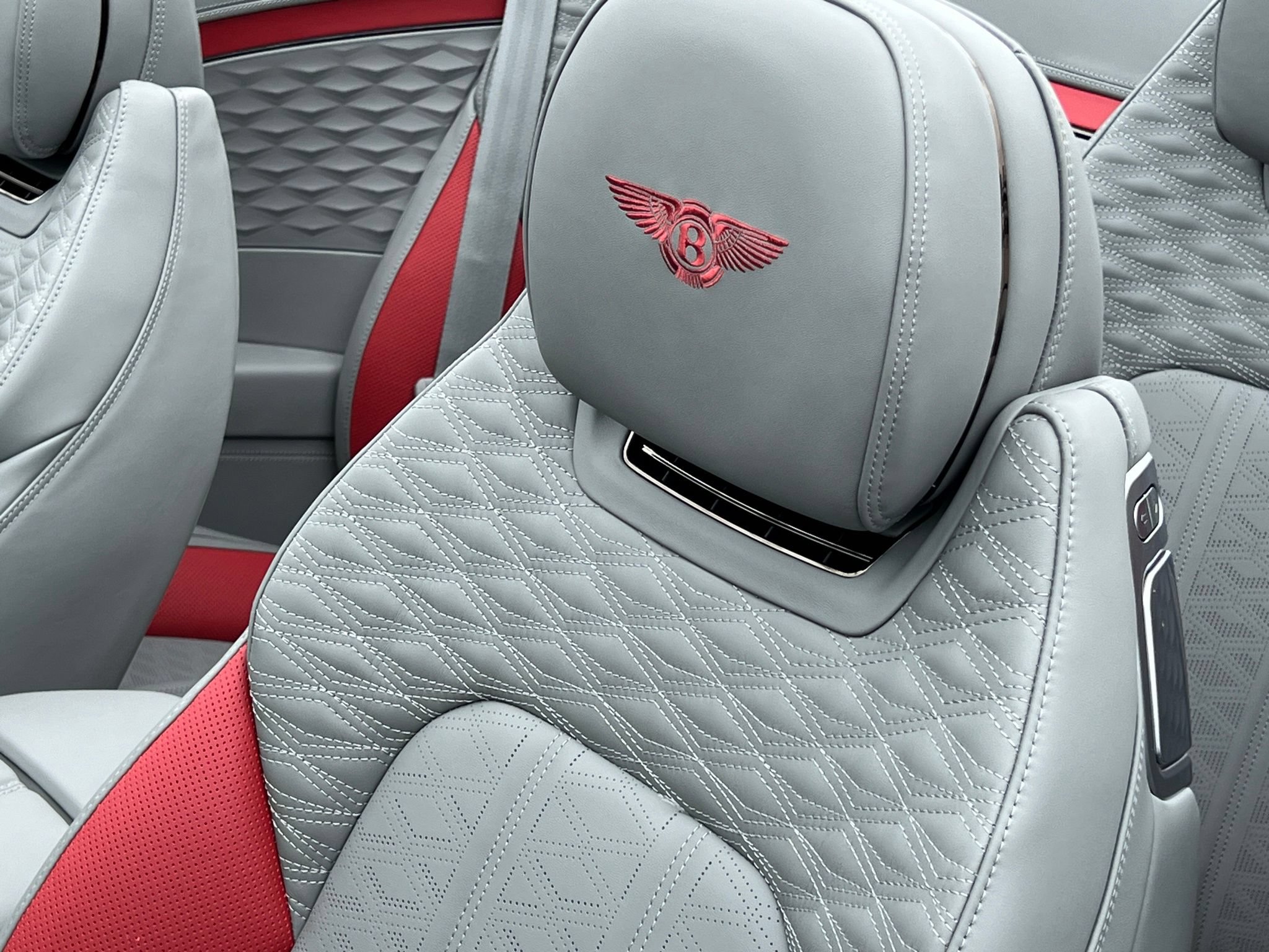 New 2026 Bentley Continental GTC AWD/4WD image 33