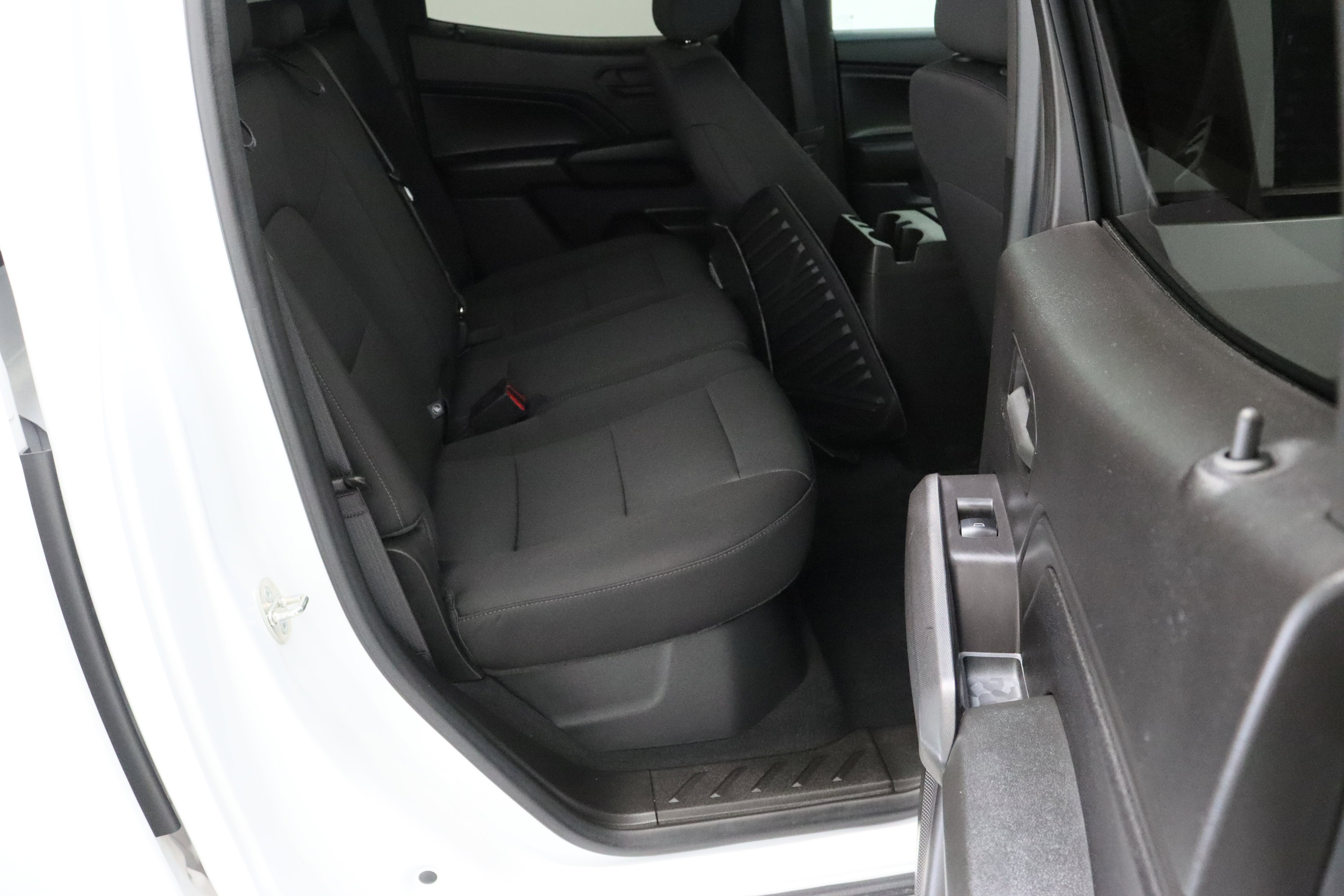 Used 2023 Chevrolet Colorado Trail Boss w/ Technology Package AWD/4WD image 33