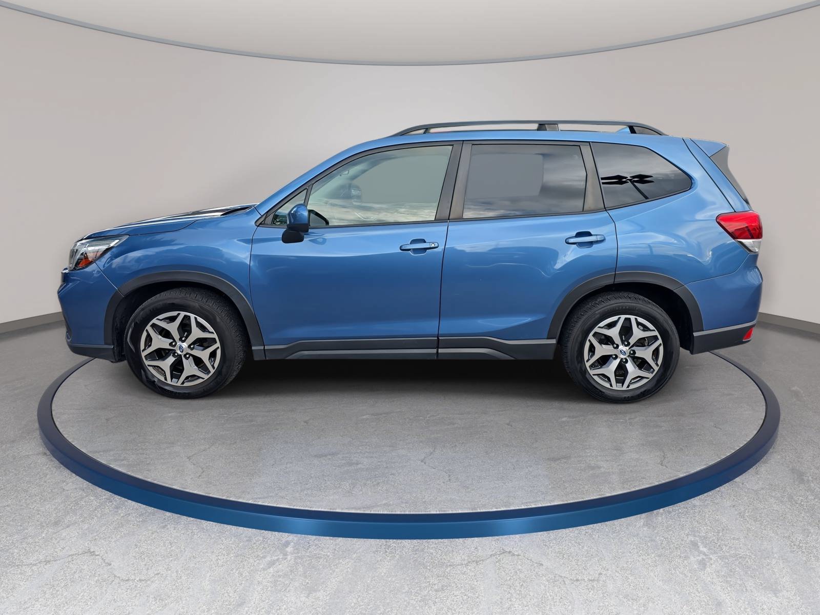 Used 2021 Subaru Forester Premium AWD/4WD image 8