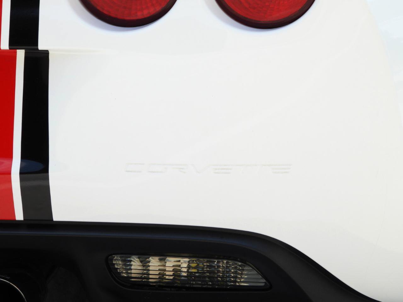 Used 2009 Chevrolet Corvette Convertible w/ Preferred Equipment Group RWD image 17