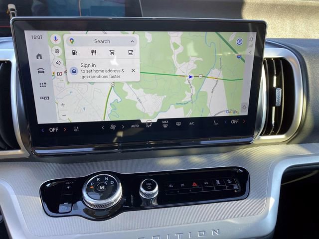 Used 2025 Ford Expedition Active image 13