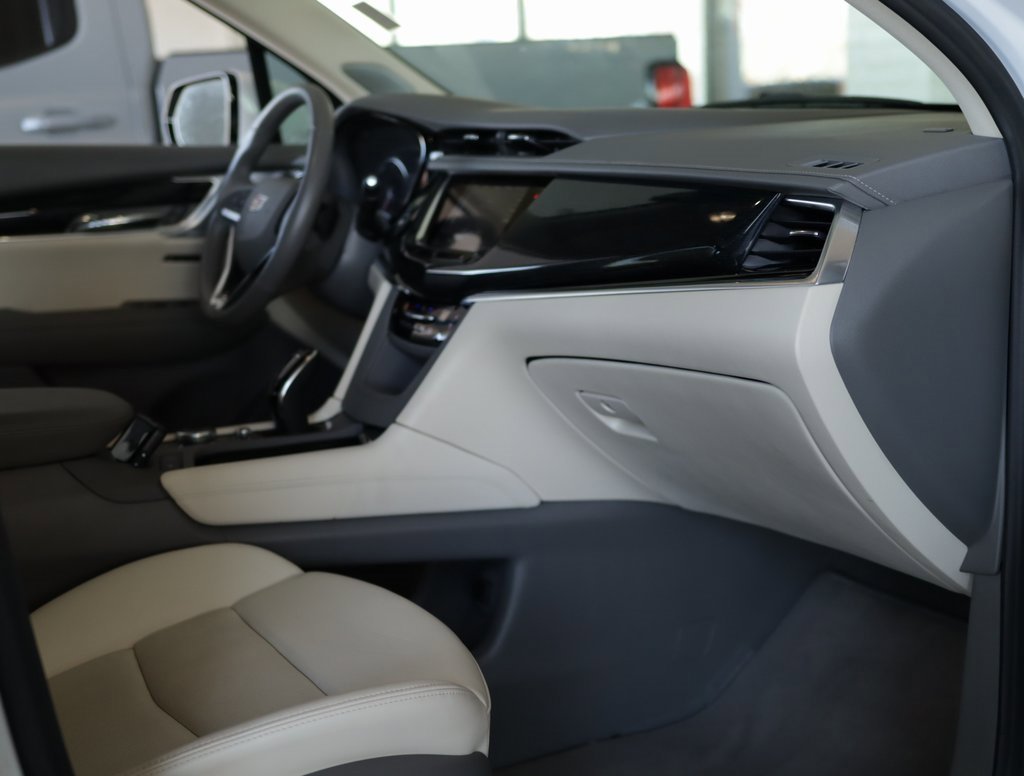 Used 2025 Cadillac XT6 Premium Luxury image 35