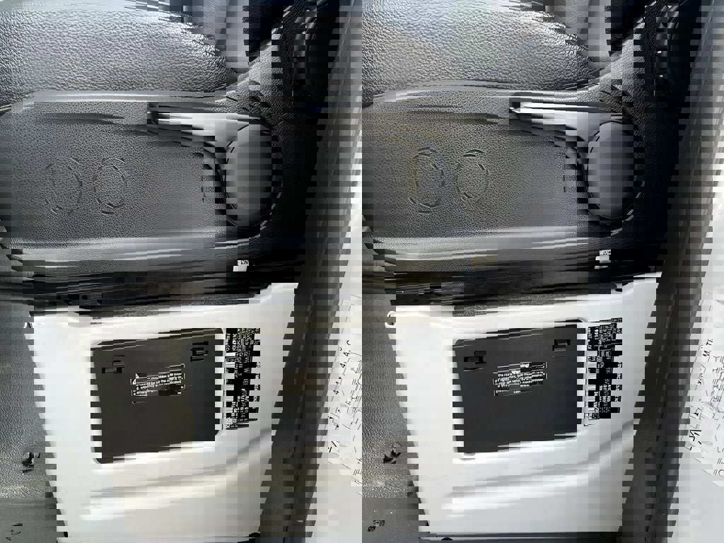 Used 2022 Mercedes-Benz Sprinter 144 Cargo image 20