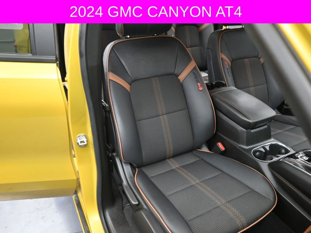 Used 2024 GMC Canyon AT4 AWD/4WD image 11