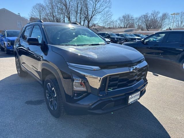 Used 2025 Chevrolet Equinox ACTIV w/ Safety and Technology Package image 4