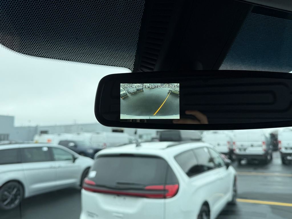 Used 2025 Mercedes-Benz Sprinter 2500 image 28