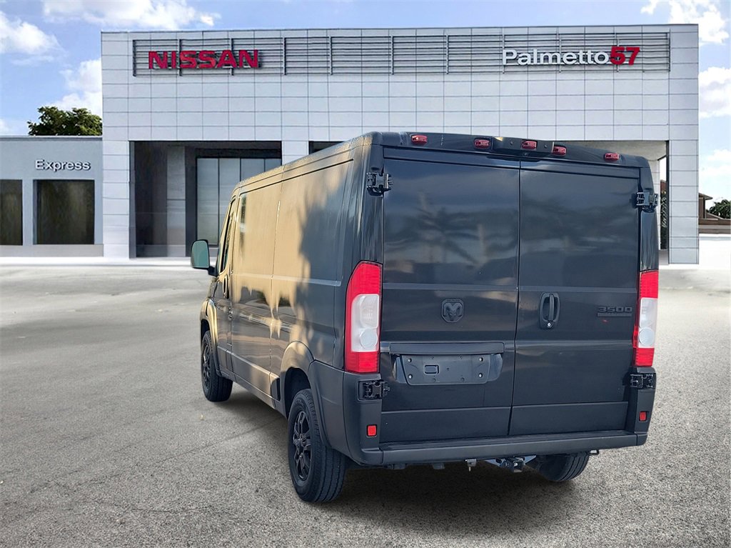 Used 2023 RAM ProMaster 3500 w/ Black Appearance Package image 4