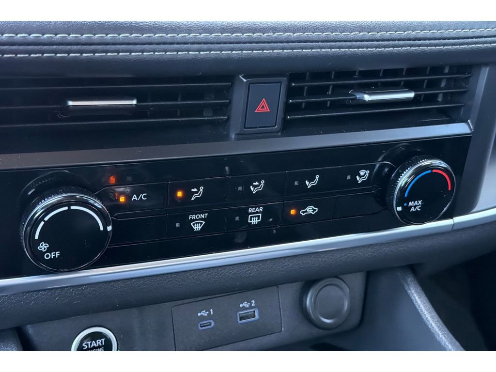 Used 2023 Nissan Rogue S image 21