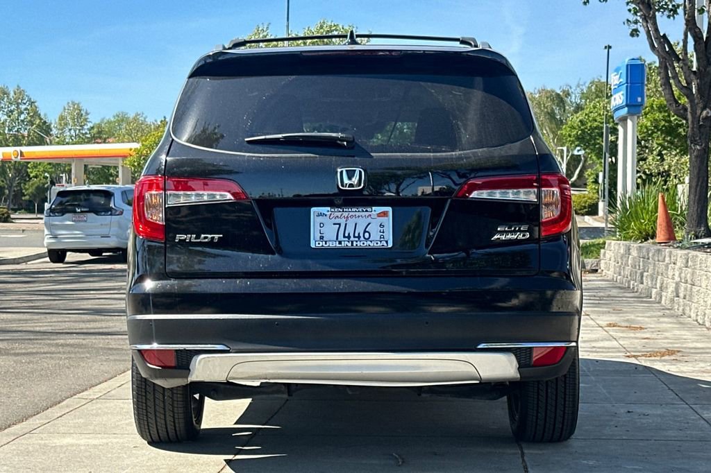 Certified 2019 Honda Pilot Elite image 5