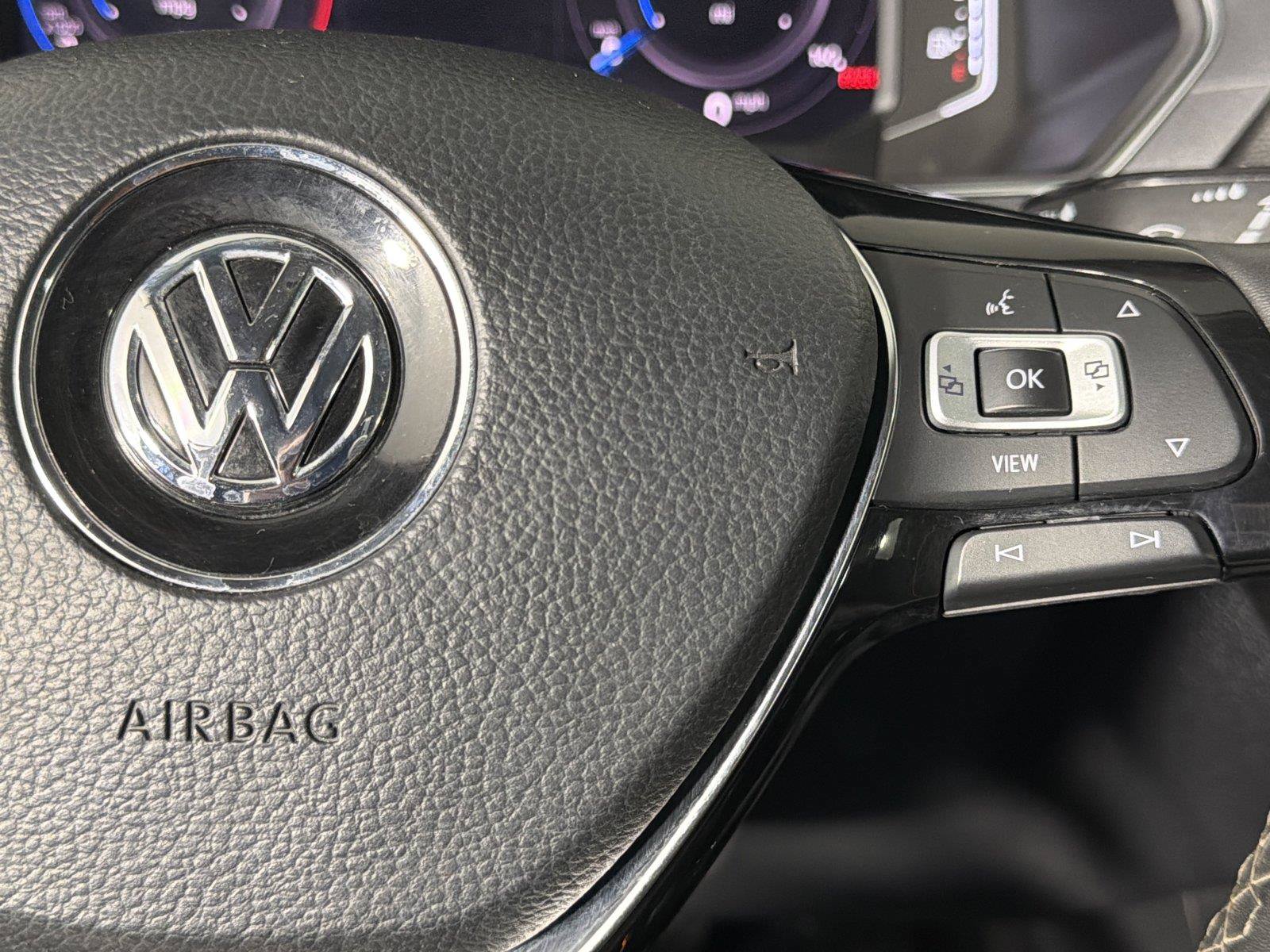 Used 2021 Volkswagen Tiguan SEL AWD/4WD image 28