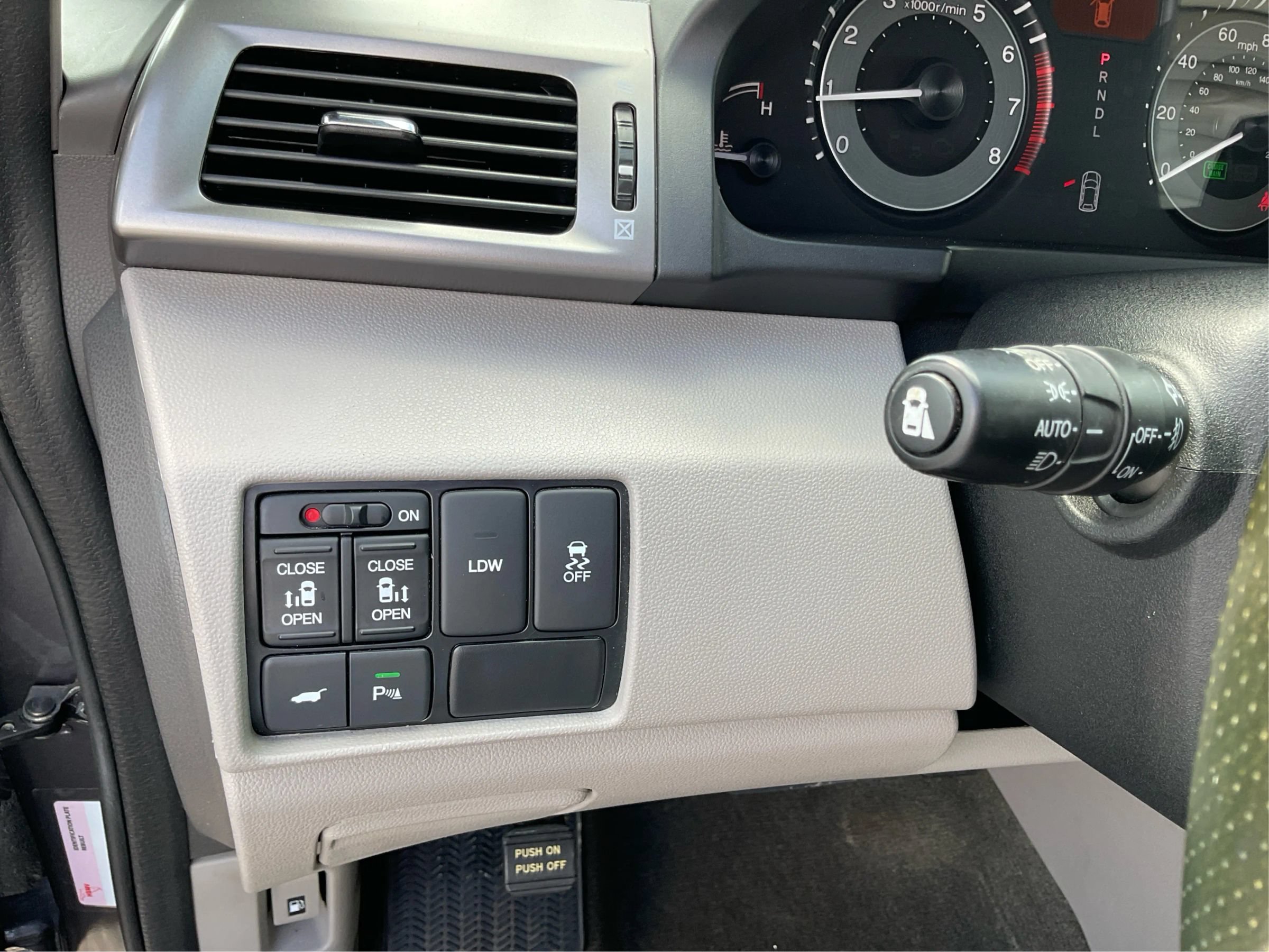 Used 2016 Honda Odyssey Touring image 18