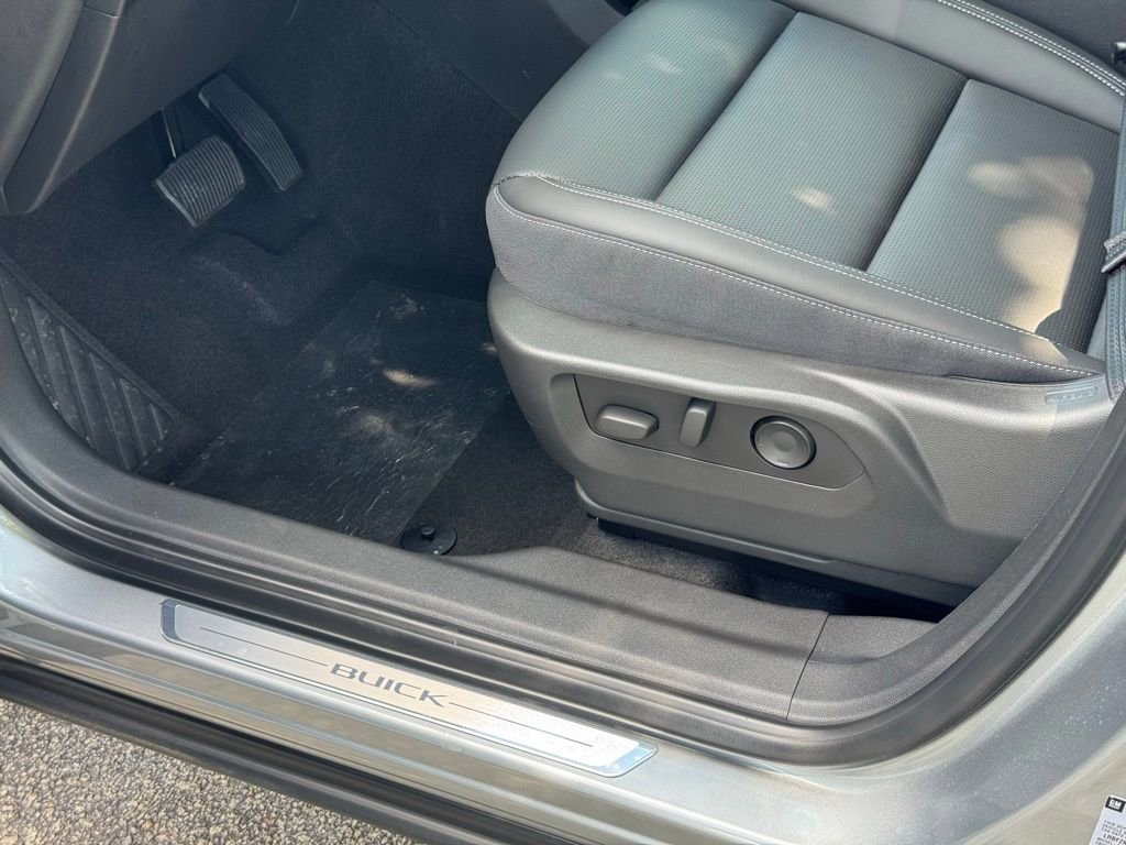 New 2025 Buick Envision Preferred image 19