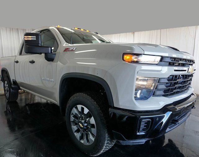 New 2026 Chevrolet Silverado 2500 Custom w/ Custom Value Package AWD/4WD image 2