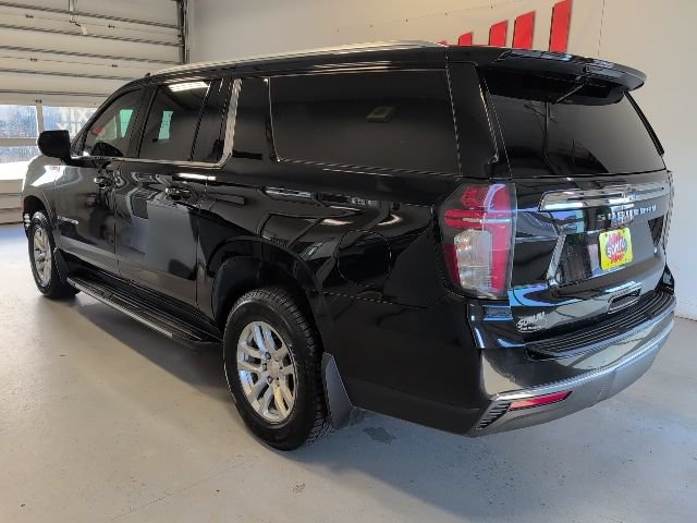 Used 2022 Chevrolet Suburban LS w/ Driver Alert Package AWD/4WD image 2