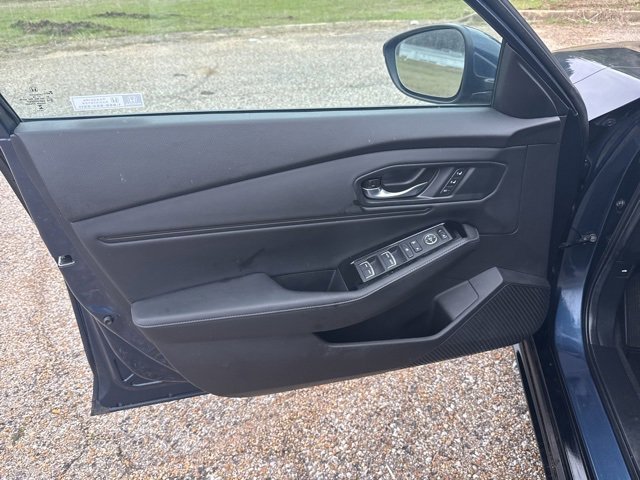 Used 2025 Honda Accord Touring image 16