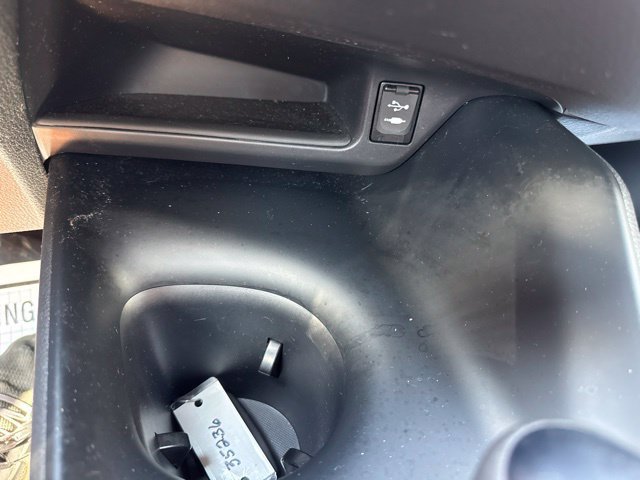 Used 2018 Toyota C-HR XLE FWD image 20