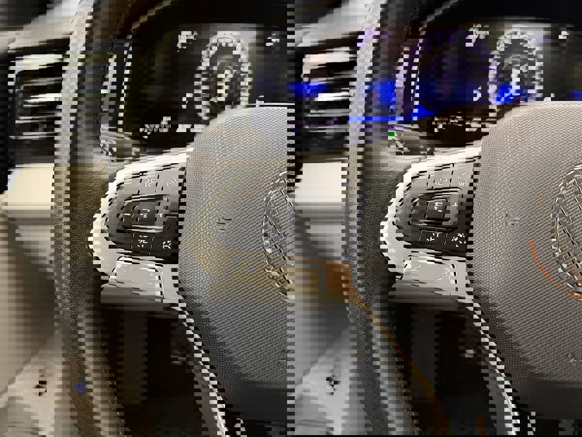 Used 2025 Volkswagen Jetta S image 12