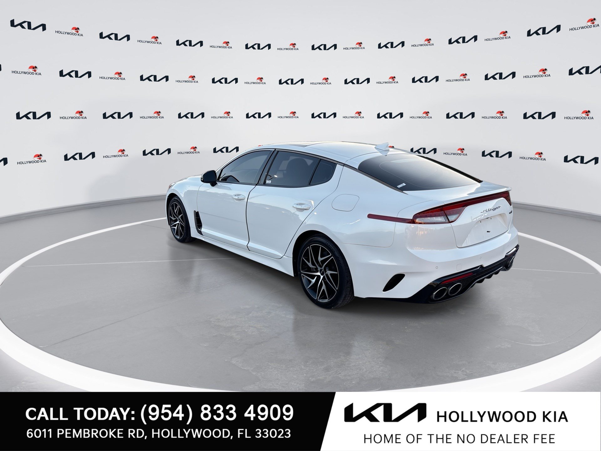 Used 2022 Kia Stinger GT-Line w/ Sun & Sound Package RWD image 6