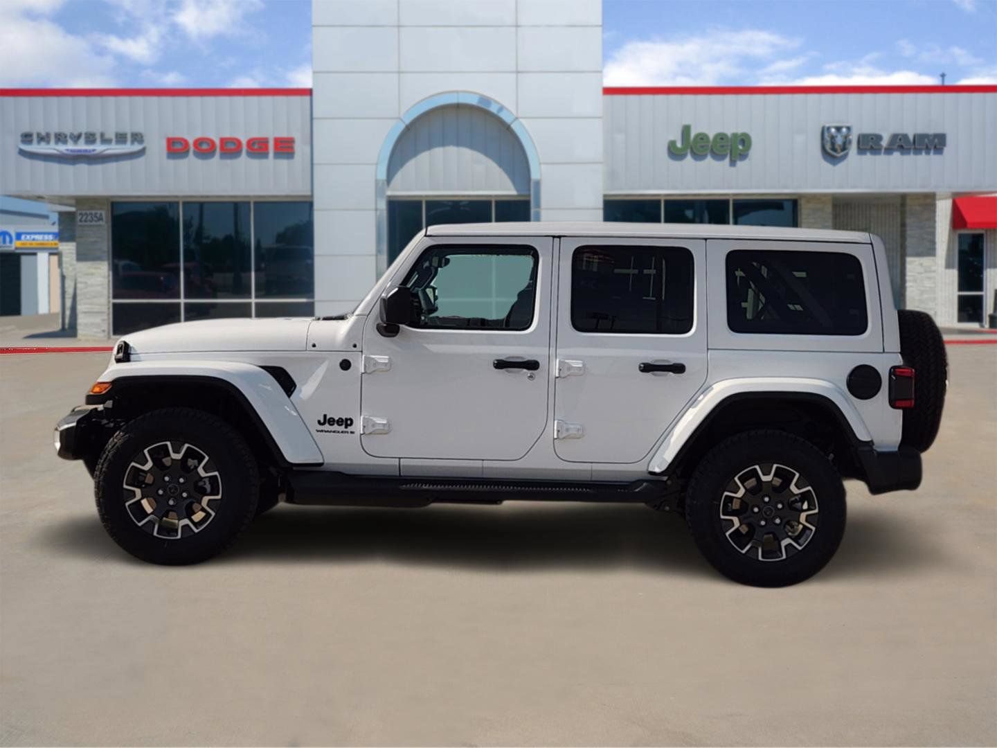 New 2026 Jeep Wrangler Unlimited Sahara AWD/4WD image 3